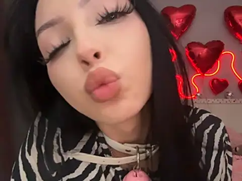 Lina Thornton  online show from 28, 7, 2026