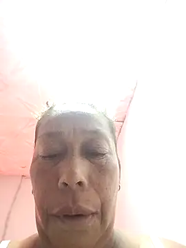 Naomi-Mature online show from 18, 10, 2025