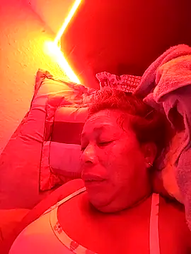 Naomi-Mature online show from 22, 11, 2025