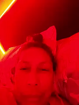 Naomi-Mature online show from 12, 1, 2026