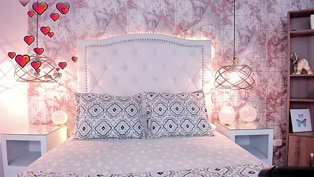 ScarletMore online show from 15, 2, 2026