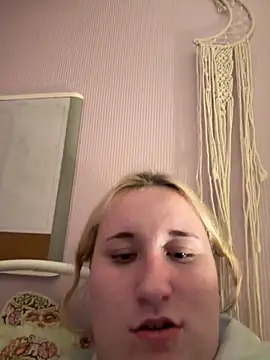 imawhorenslut19 online show from 10, 4, 2026