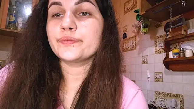 DierdreCousineau online show from 20, 10, 2025