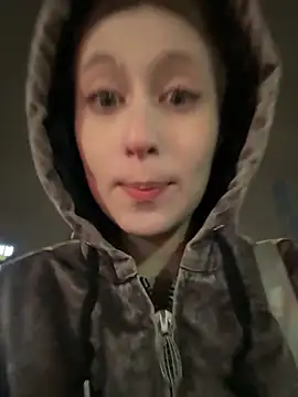 FroggyAnna online show from 27, 10, 2025