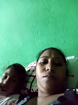 Snapshot of Geetababy90 chatting on 18, 10, 2025 Geetababy90 online show from 18, 10, 2025