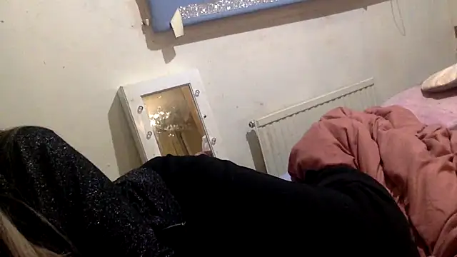 Bellababexox  online show from 10, 9, 2025