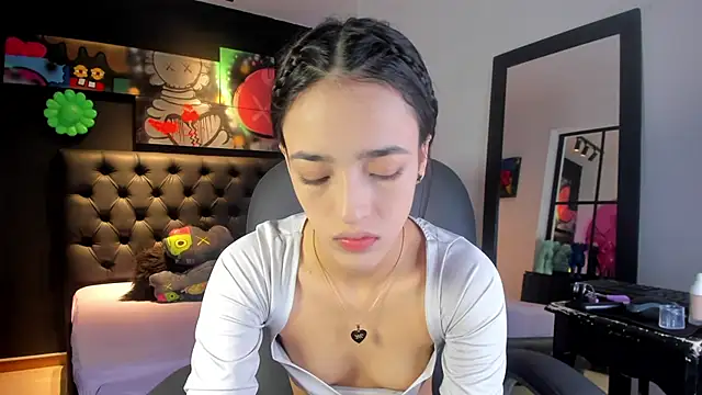 Snapshot of miIa_bratz chatting on 25, 4, 2026 miIa bratz online show from 25, 4, 2026