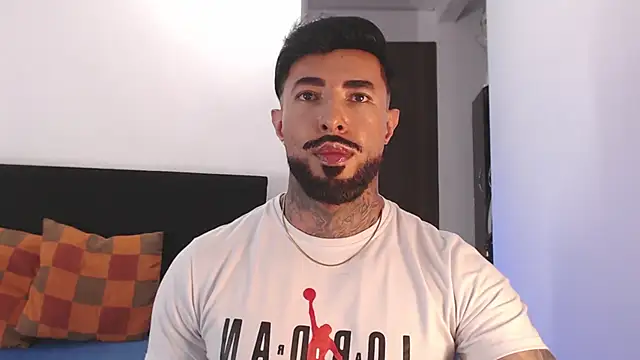 Snapshot of andrea_de_lucaa chatting on 4, 7, 2026 andrea de lucaa online show from 4, 7, 2026
