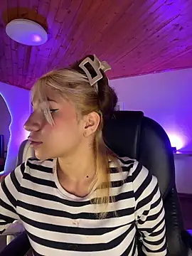 Isabella18 pink online show from 14, 5, 2026