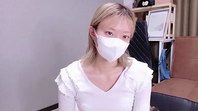 Snapshot of Nana__ch chatting on 3, 10, 2025 Nana ch online show from 3, 10, 2025