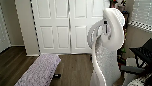 SHEILYN  online show from 15, 1, 2026