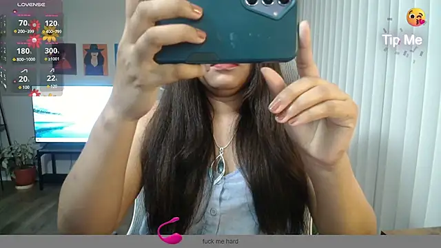 Snapshot of SHEILYN_ chatting on 24, 7, 2026 SHEILYN online show from 24, 7, 2026