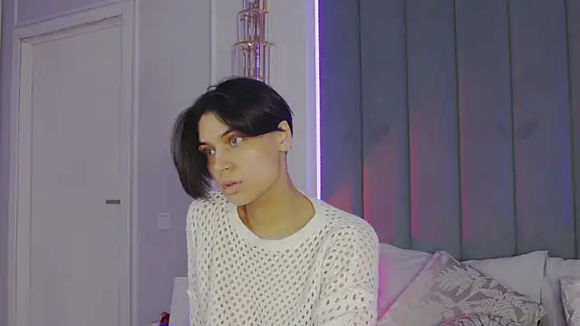 Snapshot of VioletAsh chatting on 29, 9, 2025 VioletAsh online show from 29, 9, 2025