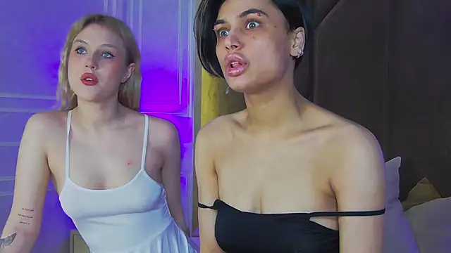 Snapshot of VioletAsh chatting on 19, 10, 2025 VioletAsh online show from 19, 10, 2025