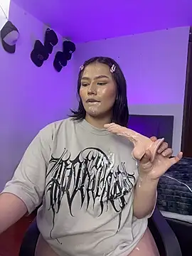 Candy Velvet online show from 15, 5, 2026