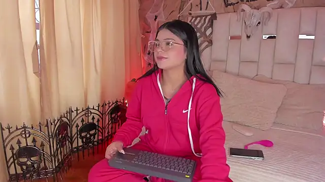 Jade Nmm online show from 28, 10, 2025