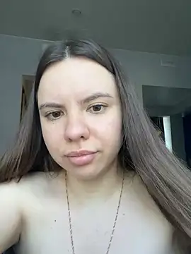 Snapshot of Chloe_loo chatting on 12, 7, 2026 Chloe loo online show from 12, 7, 2026