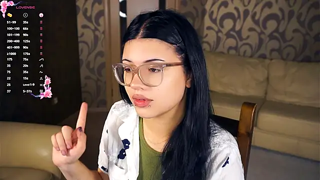 Snapshot of VerniceEngelking chatting on 19, 9, 2025 VerniceEngelking online show from 19, 9, 2025