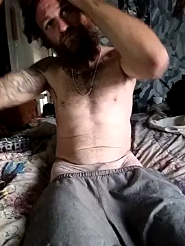 bearded cross online show from 17, 10, 2025