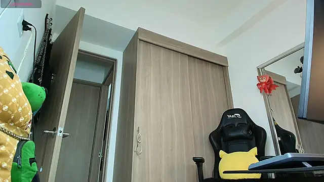 brunothompson3 online show from 23, 11, 2025