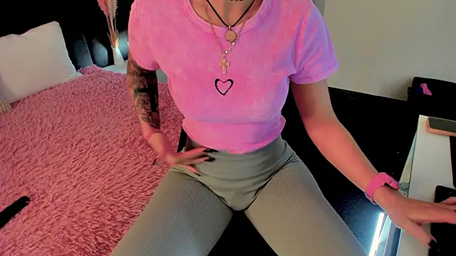 Snapshot of Kira_Key chatting on 23, 9, 2025 Kira Key online show from 23, 9, 2025
