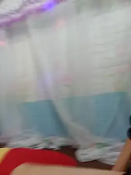 Snapshot of Thaohoa_love chatting on 16, 10, 2025 Thaohoa love online show from 16, 10, 2025