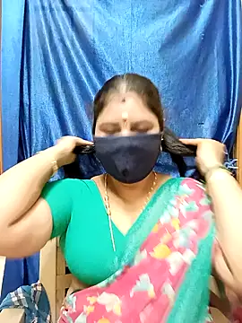 Snapshot of sushma26 chatting on 13, 9, 2025 sushma26 online show from 13, 9, 2025