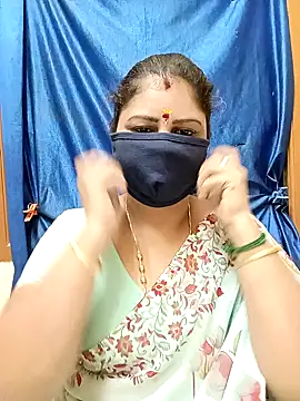 Snapshot of sushma26 chatting on 23, 9, 2025 sushma26 online show from 23, 9, 2025