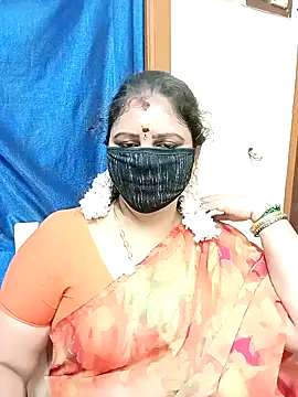 Snapshot of sushma26 chatting on 31, 10, 2025 sushma26 online show from 31, 10, 2025