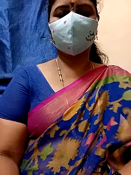 Snapshot of sushma26 chatting on 22, 4, 2026 sushma26 online show from 22, 4, 2026