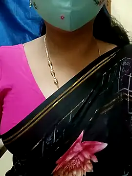 Snapshot of sushma26 chatting on 14, 6, 2026 sushma26 online show from 14, 6, 2026