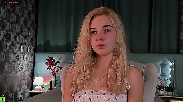 Aurora Bennet online show from 24, 9, 2025