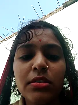 AnanyaKapoor89 online show from 4, 12, 2025