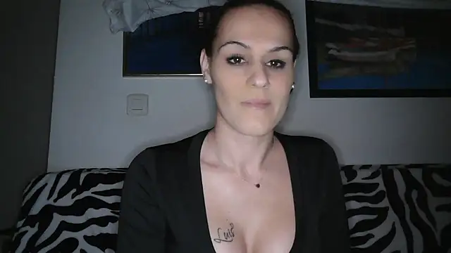 Snapshot of yumara351 chatting on 14, 1, 2026 yumara351 online show from 14, 1, 2026