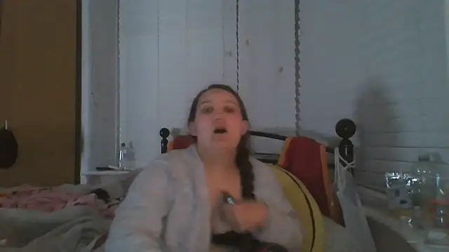 Snapshot of lu_official1 chatting on 13, 11, 2025 lu official1 online show from 13, 11, 2025