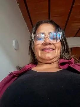 Snapshot of Vickysweeeettt chatting on 18, 4, 2026 Vickysweeeettt online show from 18, 4, 2026