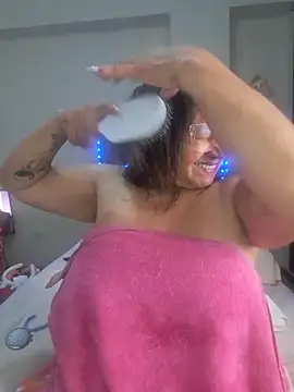 Snapshot of Vickysweeeettt chatting on 26, 5, 2026 Vickysweeeettt online show from 26, 5, 2026