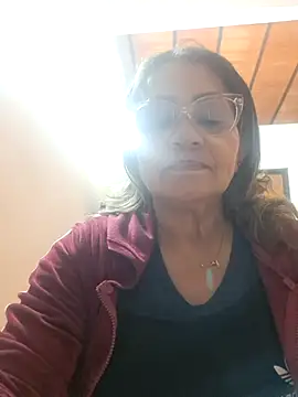 Snapshot of Vickysweeeettt chatting on 11, 6, 2026 Vickysweeeettt online show from 11, 6, 2026