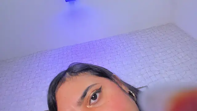 thalia888  online show from 6, 4, 2026