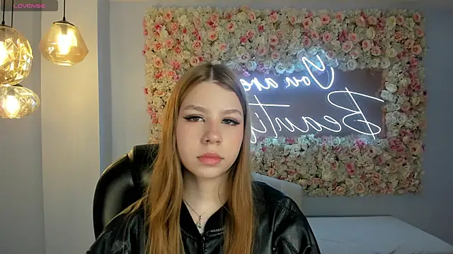 TiffannySins online show from 29, 3, 2026