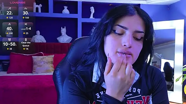 Snapshot of sari_belle chatting on 24, 10, 2025 sari belle online show from 24, 10, 2025