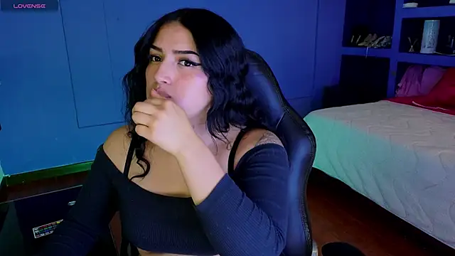 Snapshot of sari_belle chatting on 17, 11, 2025 sari belle online show from 17, 11, 2025