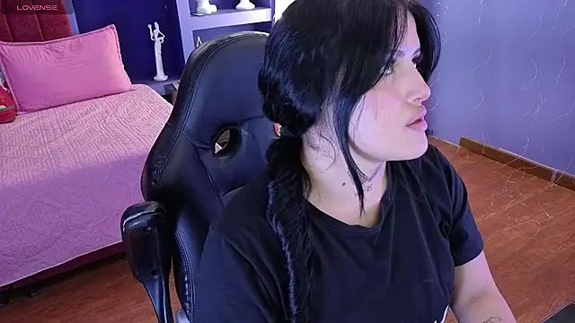 Snapshot of sari_belle chatting on 15, 12, 2025 sari belle online show from 15, 12, 2025