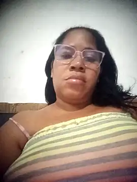 Big ass submissive online show from 21, 2, 2026