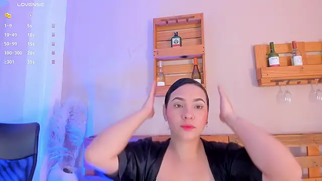  miss mia online show from 13, 11, 2025