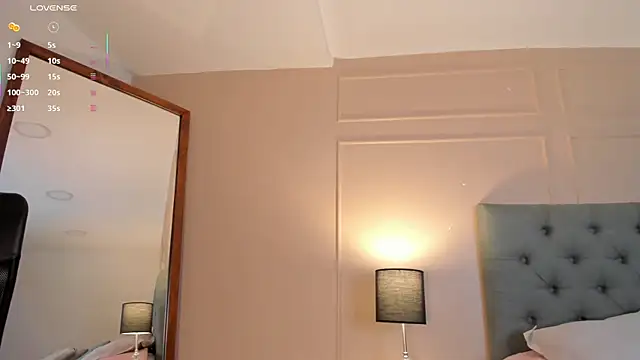  miss mia online show from 7, 4, 2026