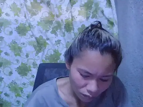 Sweeetgurll online show from 9, 9, 2025