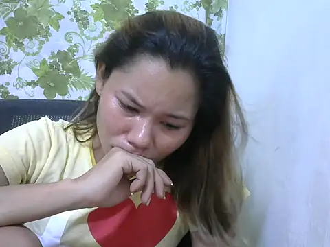 Sweeetgurll online show from 14, 6, 2026