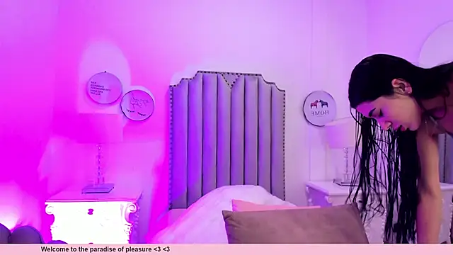 Snapshot of Alison_Carde05 chatting on 4, 5, 2026 Alison Carde05 online show from 4, 5, 2026