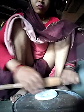 Snapshot of Monika_thakurr chatting on 1, 7, 2026 Monika thakurr online show from 1, 7, 2026